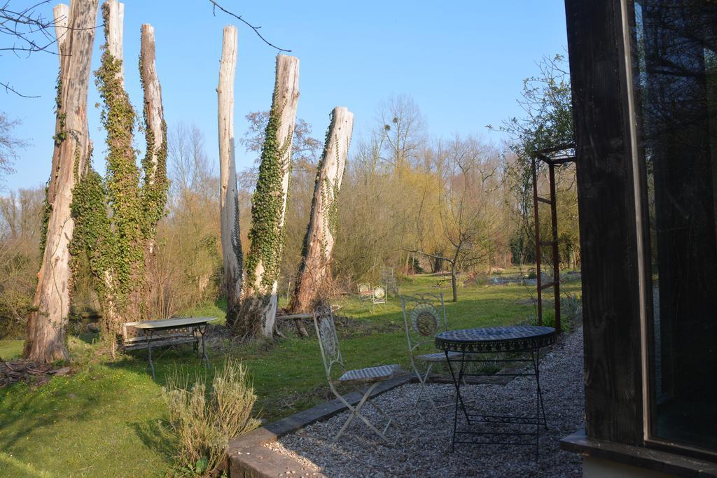 Chambres D'Hotes, Gites La Petite Madeleine La Madelaine-sous-Montreuil Exteriör bild