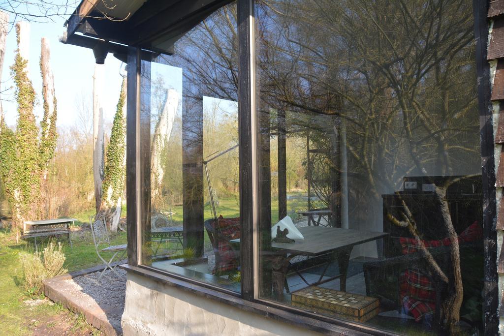 Chambres D'Hotes, Gites La Petite Madeleine La Madelaine-sous-Montreuil Exteriör bild
