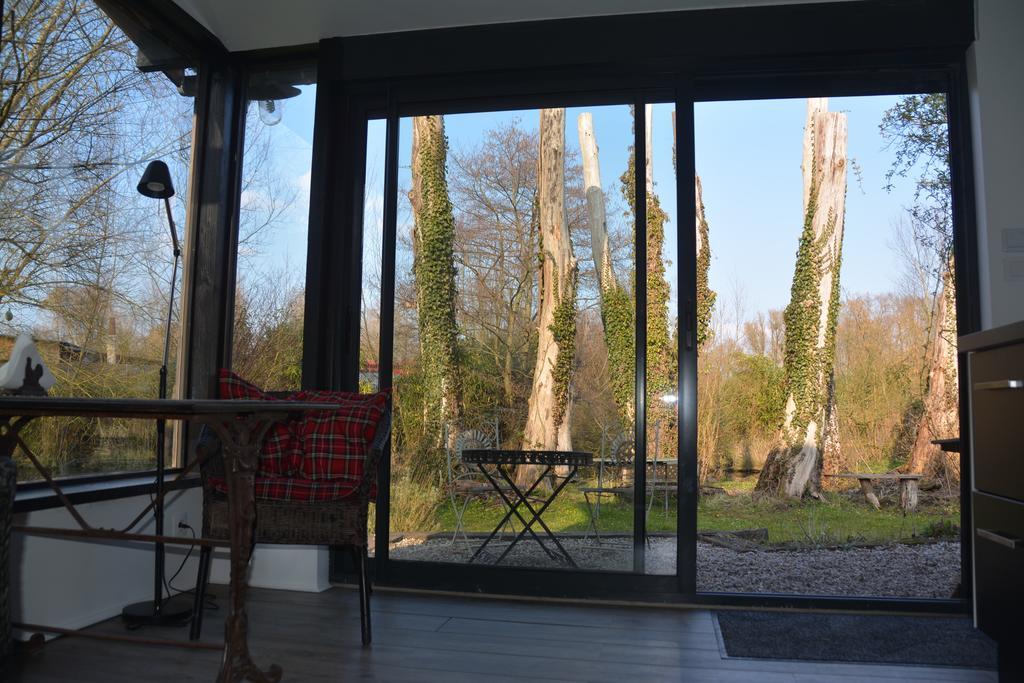 Chambres D'Hotes, Gites La Petite Madeleine La Madelaine-sous-Montreuil Exteriör bild