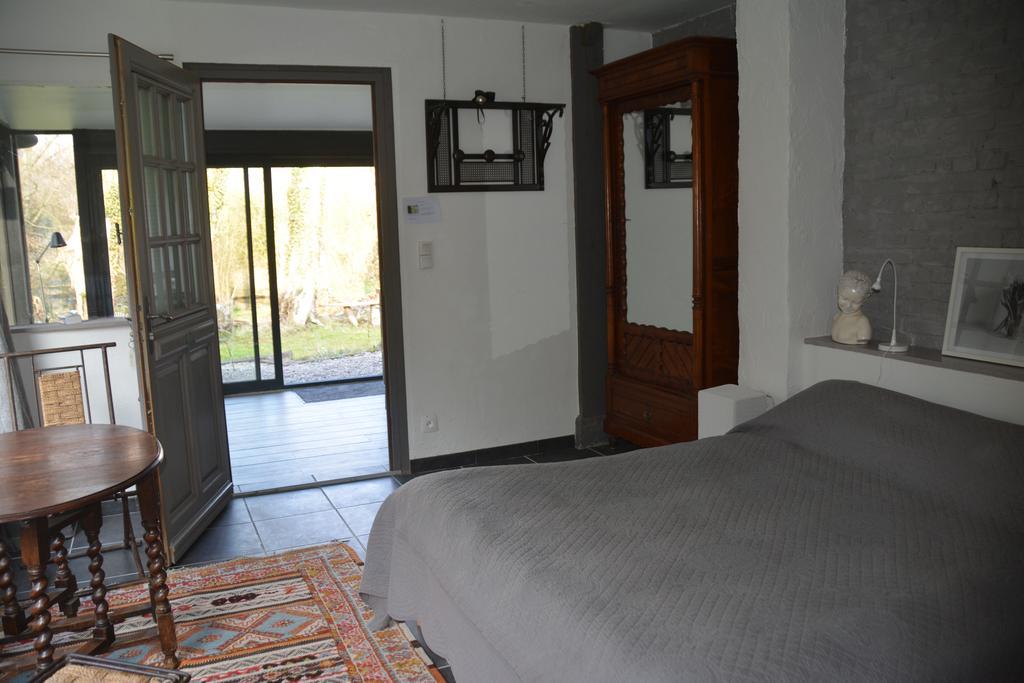 Chambres D'Hotes, Gites La Petite Madeleine La Madelaine-sous-Montreuil Exteriör bild