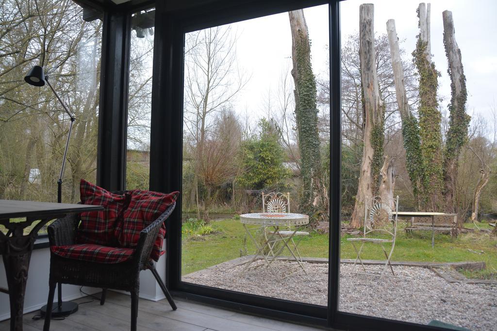 Chambres D'Hotes, Gites La Petite Madeleine La Madelaine-sous-Montreuil Exteriör bild